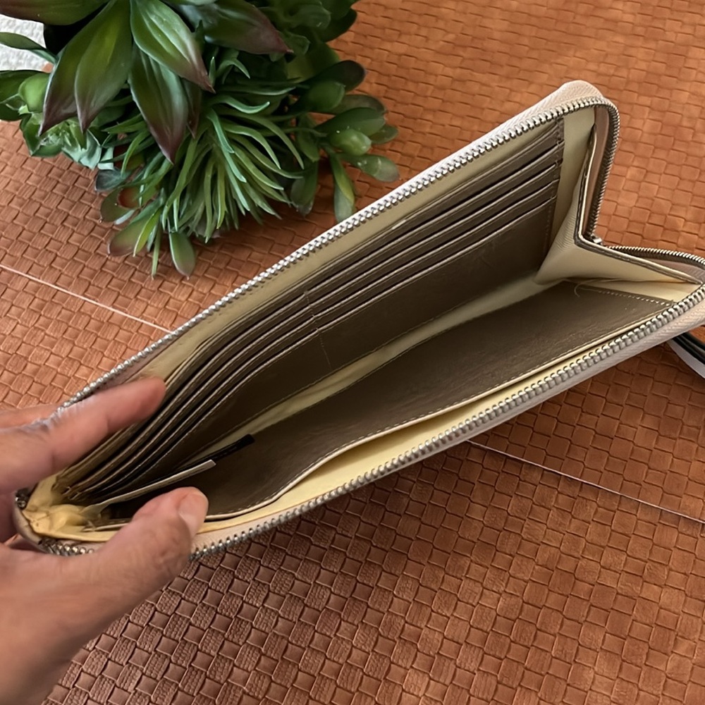 DANA BUCHMAN Long Wristlet Wallet - Picture 9 of 16